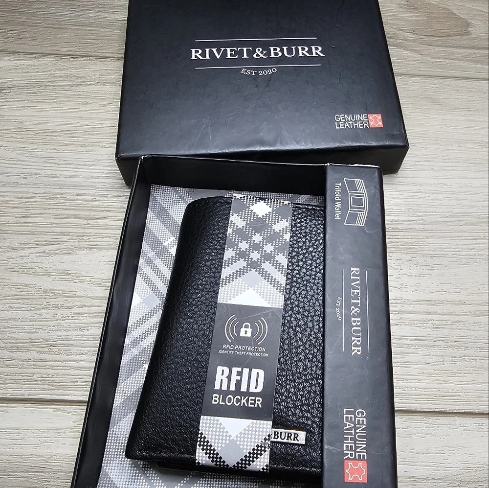 RIVET & BURR RFID Blocker Mens Wallet